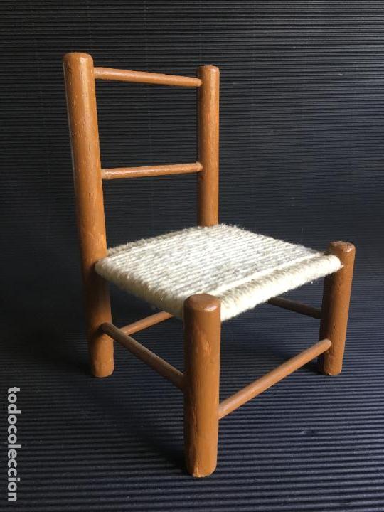 Casas de mu&ntilde;ecas: PRECIOSA SILLA DE MADERA, PARA CASA DE MU&Ntilde;ECAS, IMPECABLE - Foto 1