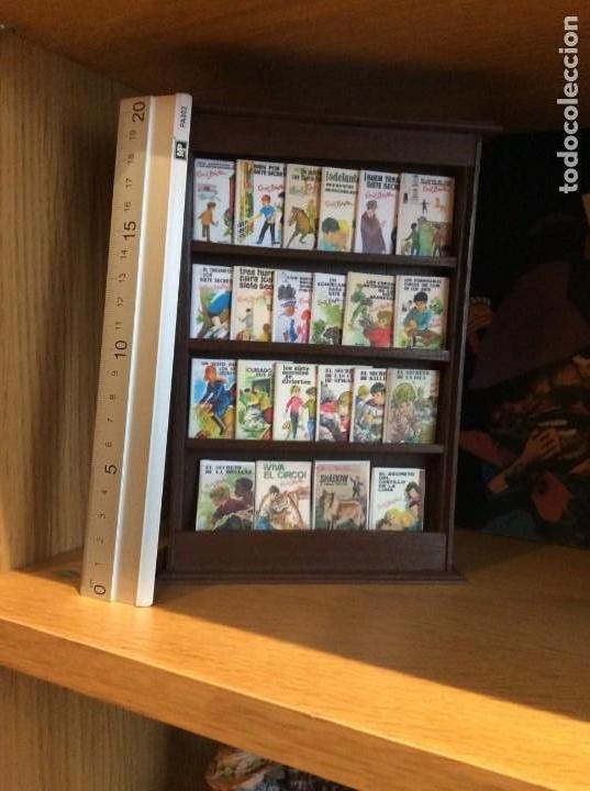 Casas de mu&ntilde;ecas: EXPOSITOR CUENTOS ENID BLYTON - Foto 3
