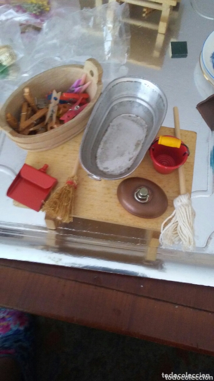 Casas de mu&ntilde;ecas: Lote de accesorios para casa de mu&ntilde;ecas - Foto 1