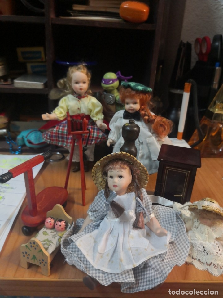 lote 9 piezas muñecas porcelana y accesorios p - Buy Antique dollhouses,  furniture and accessories on todocoleccion