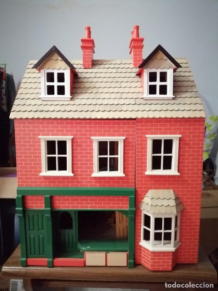 Casas de mu&ntilde;ecas: VISTOSA CASA DE MU&Ntilde;ECAS DE MADERA. - Foto 1