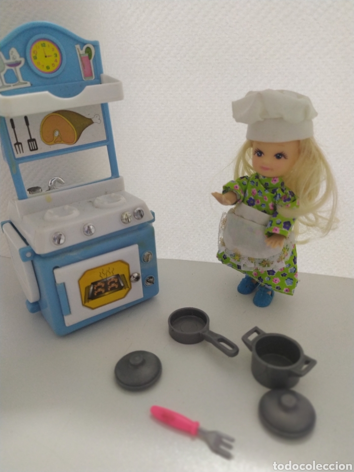 Casas de mu&ntilde;ecas: Mu&ntilde;eca y cocina de 12 cm, a&ntilde;os 70. - Foto 15