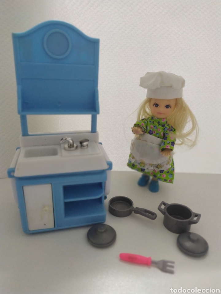 Casas de mu&ntilde;ecas: Mu&ntilde;eca y cocina de 12 cm, a&ntilde;os 70. - Foto 16