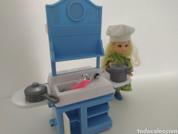 Casas de mu&ntilde;ecas: Mu&ntilde;eca y cocina de 12 cm, a&ntilde;os 70. - Foto 19