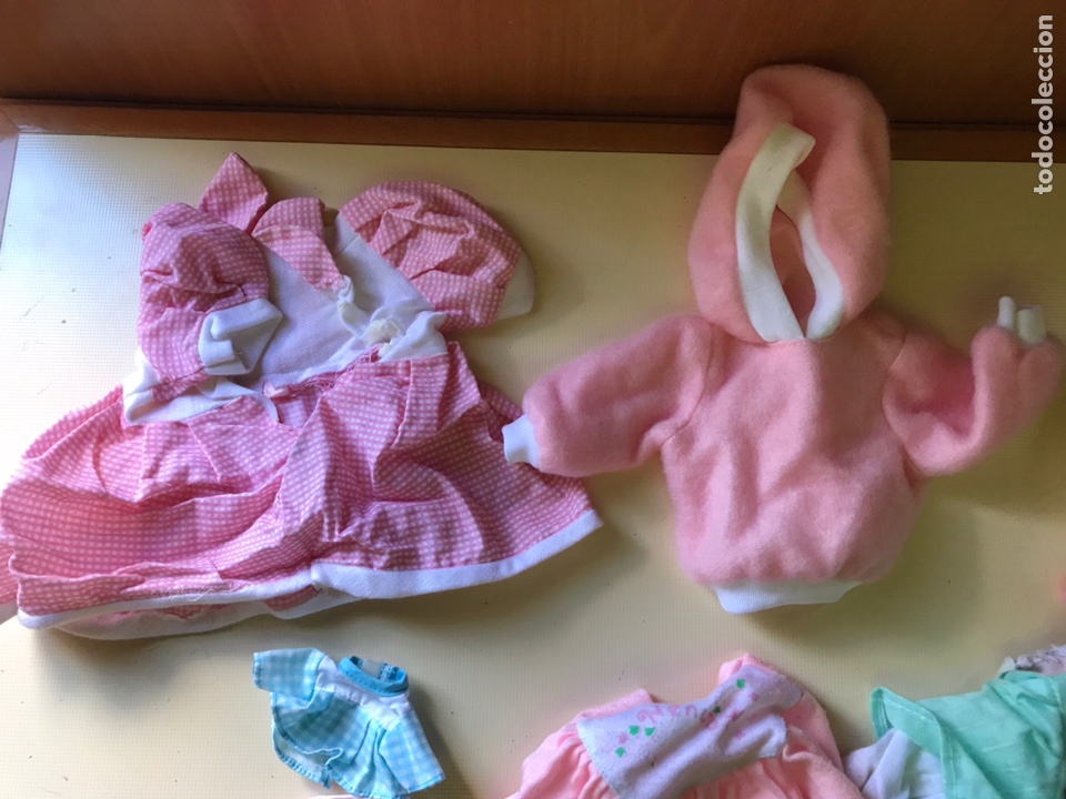 Casas de mu&ntilde;ecas: LOTE DE ROPA PARA MU&Ntilde;ECAS - Foto 2