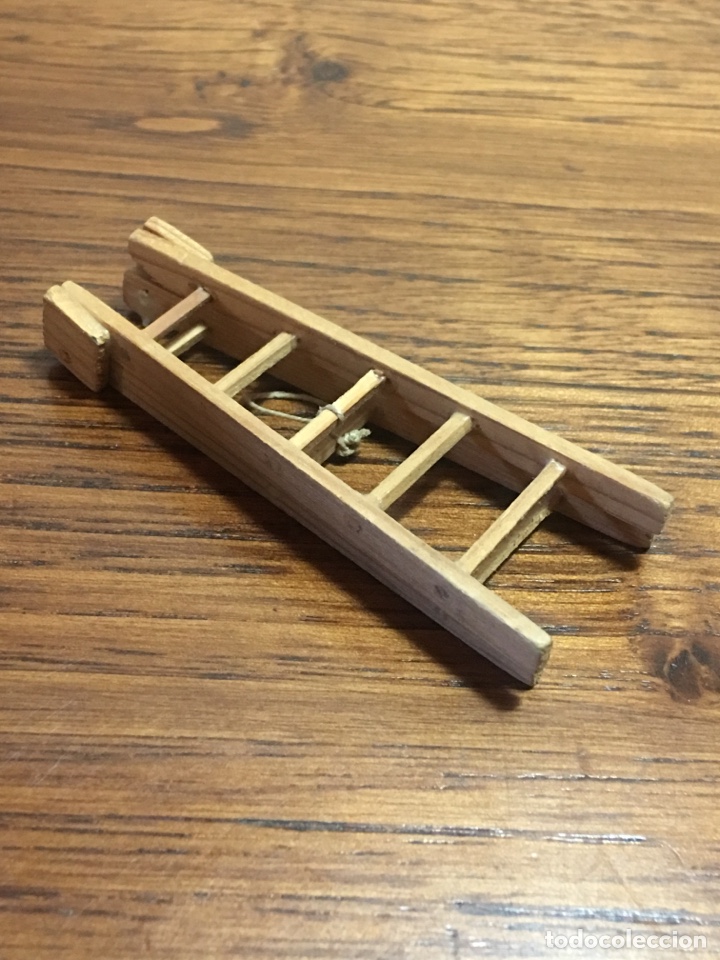 Casas de mu&ntilde;ecas: ESCALERA DE MADERA PARA CASA DE MU&Ntilde;ECAS - Foto 4