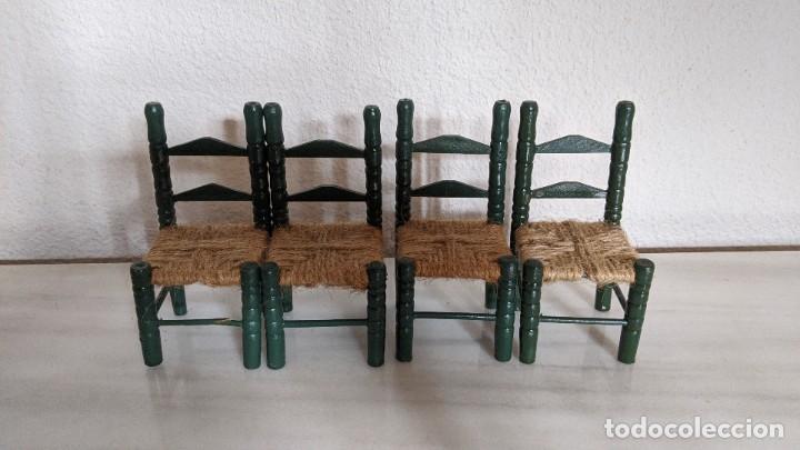 Casas de mu&ntilde;ecas: LOTE 4 SILLITAS MADERA PARA MU&Ntilde;ECAS - Foto 1