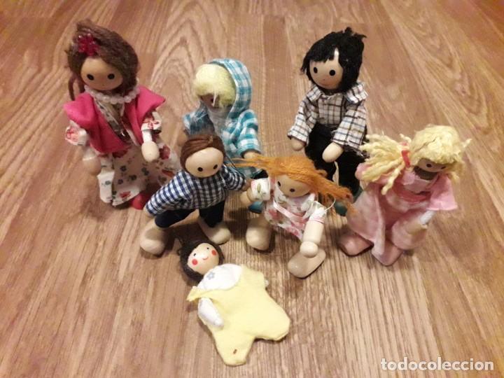Casas de mu&ntilde;ecas: Familias de madera - Foto 3