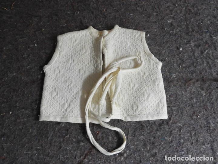 Casas de mu&ntilde;ecas: CHAQUETA O CHALECO ANTIGUO PARA MU&Ntilde;ECA - Foto 5