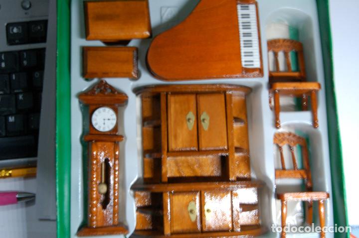 Casas de mu&ntilde;ecas: Conjunto con piano - Foto 1