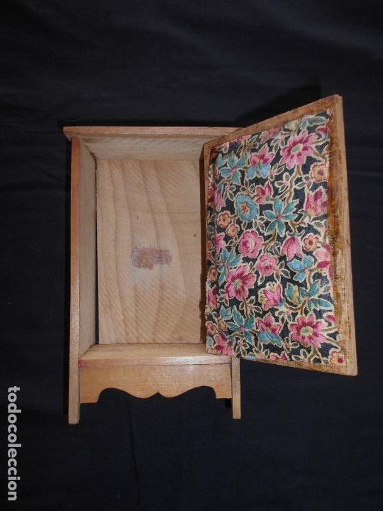 Casas de mu&ntilde;ecas: ANTIGUO ROPERO PARA CASA DE MU&Ntilde;ECA - Foto 3