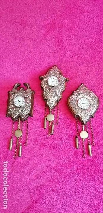 Casas de mu&ntilde;ecas: CASA DE MU&Ntilde;ECAS, 3 RELOJES DE PARED, MINIATURA - Foto 1