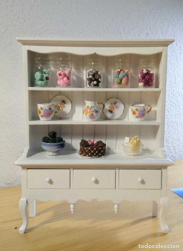 Casas de mu&ntilde;ecas: MUEBLE DE COMEDOR EN MADERA CON COMPLEMENTOS-CASA MU&Ntilde;ECA MINIATURA ESCALA1:12 - Foto 6