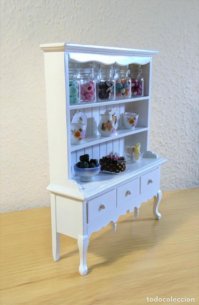 Casas de mu&ntilde;ecas: MUEBLE DE COMEDOR EN MADERA CON COMPLEMENTOS-CASA MU&Ntilde;ECA MINIATURA ESCALA1:12 - Foto 9