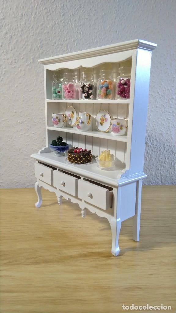 Casas de mu&ntilde;ecas: MUEBLE DE COMEDOR EN MADERA CON COMPLEMENTOS-CASA MU&Ntilde;ECA MINIATURA ESCALA1:12 - Foto 10