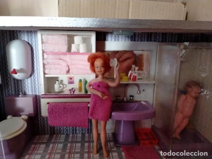 Casas de mu&ntilde;ecas: Diorama ba&ntilde;o Hogarin con mu&ntilde;ecas - Foto 9