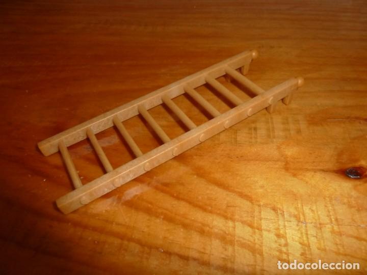 Casas de mu&ntilde;ecas: Escalera casa Sylvanian - Foto 1