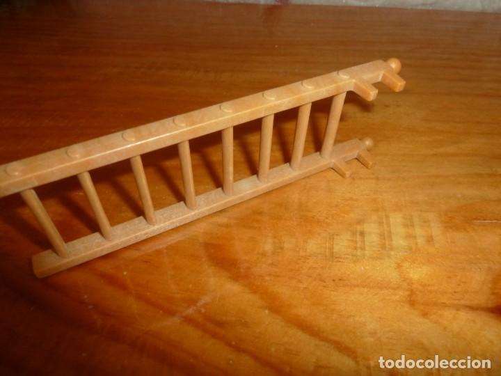 Casas de mu&ntilde;ecas: Escalera casa Sylvanian - Foto 3