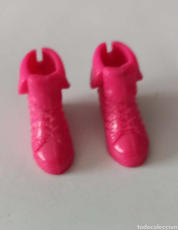 Casas de mu&ntilde;ecas: botas barbie - Foto 1
