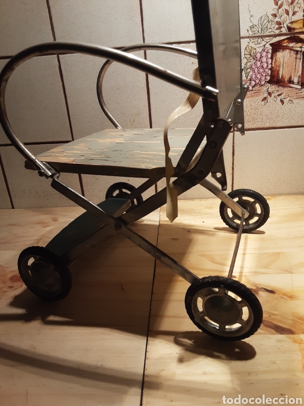 Casas de mu&ntilde;ecas: Silla plegable antigua para mu&ntilde;ecas - Foto 4
