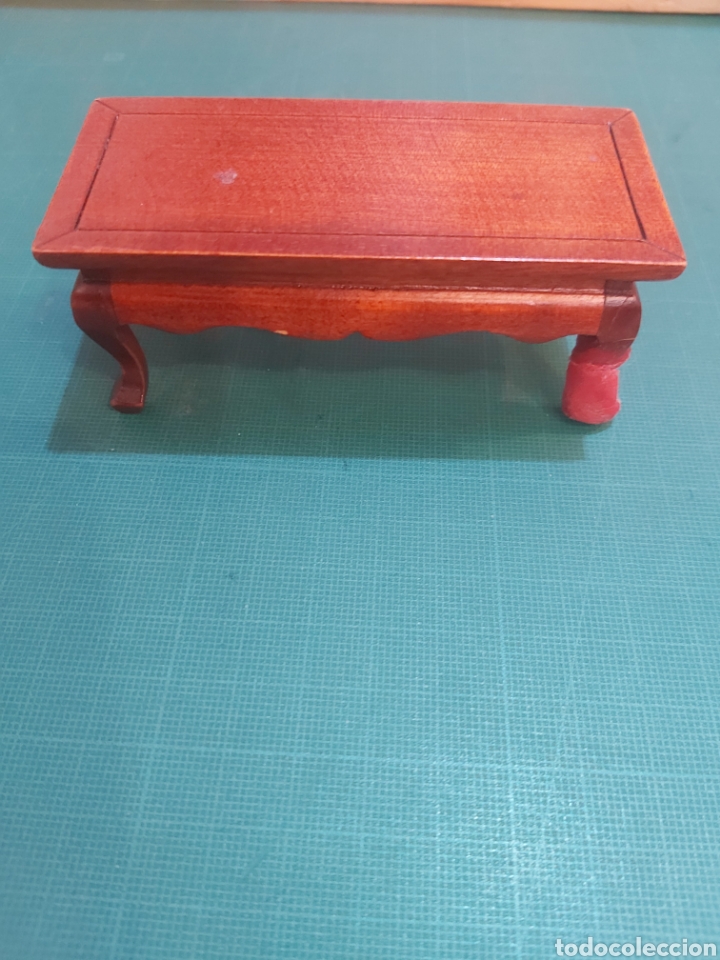 Casas de mu&ntilde;ecas: MESA MADERA PATA NO ORIGINAL - Foto 1