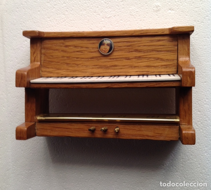 Casas de mu&ntilde;ecas: PIANO MADERA EN MINIATURA - Foto 3