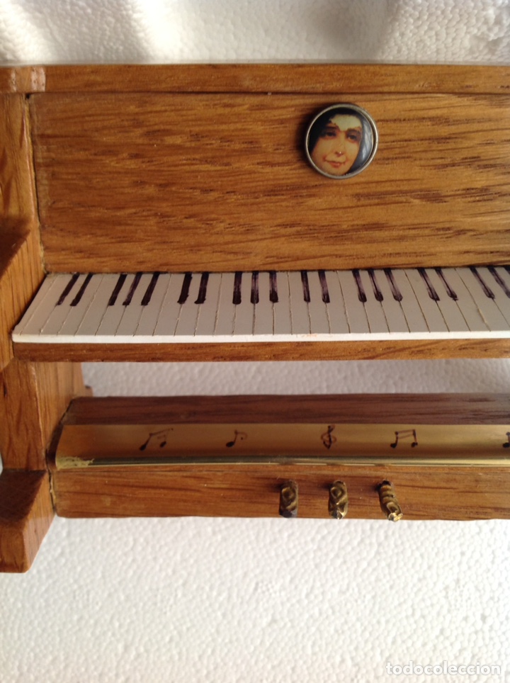 Casas de mu&ntilde;ecas: PIANO MADERA EN MINIATURA - Foto 8