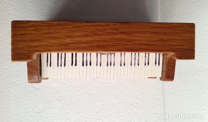 Casas de mu&ntilde;ecas: PIANO MADERA EN MINIATURA - Foto 11