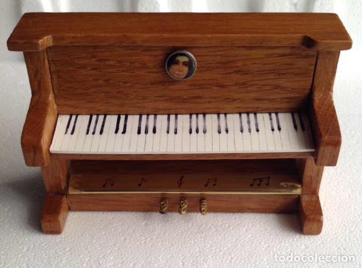 Casas de mu&ntilde;ecas: PIANO MADERA EN MINIATURA - Foto 17