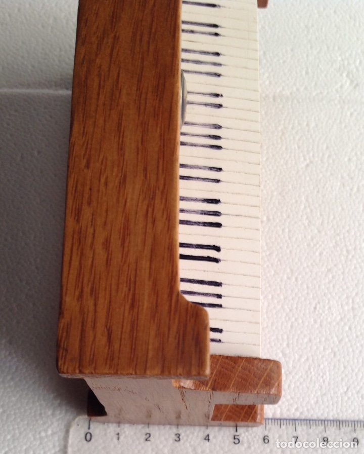 Casas de mu&ntilde;ecas: PIANO MADERA EN MINIATURA - Foto 24