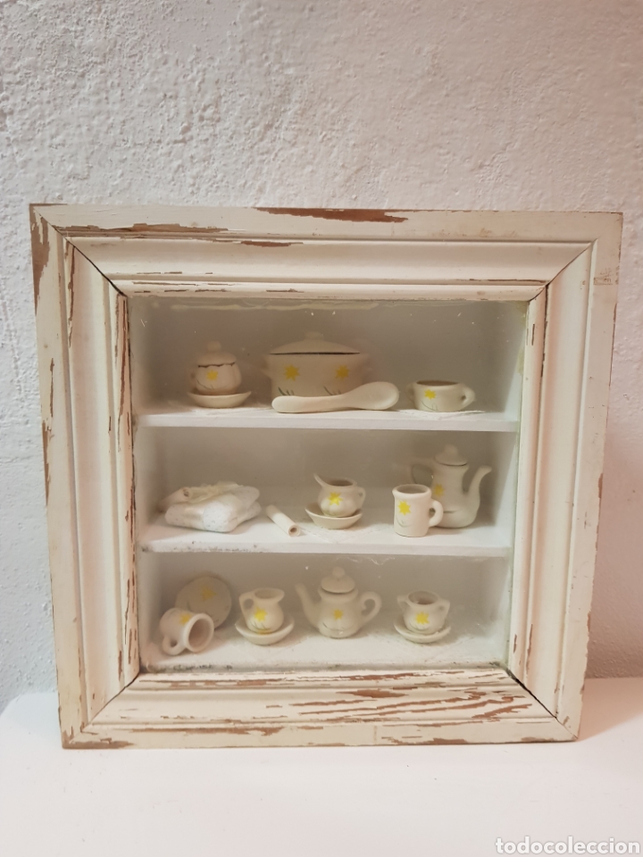 Casas de mu&ntilde;ecas: Cuadro con vajilla en miniatura - Foto 1