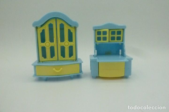Casas de mu&ntilde;ecas: Lote muebles pl&aacute;stico casa mu&ntilde;ecas - Foto 1