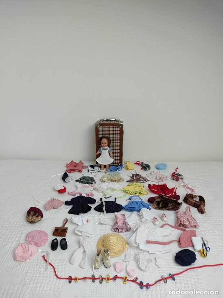 Casas de mu&ntilde;ecas: Mu&ntilde;eca Mariquita P&eacute;rez con maleta. - Foto 9