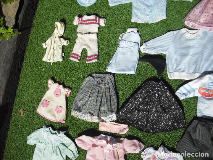 Casas de mu&ntilde;ecas: LOTE ROPA MU&Ntilde;ECAS MODERNAS - Foto 11