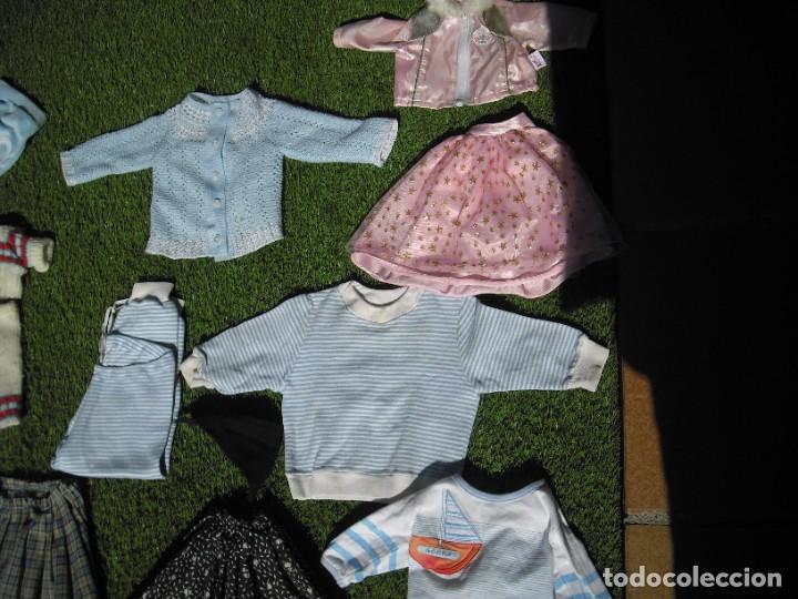 Casas de mu&ntilde;ecas: LOTE ROPA MU&Ntilde;ECAS MODERNAS - Foto 13
