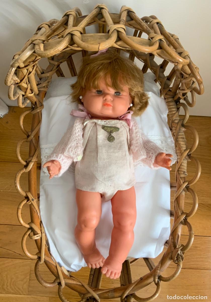 Casas de mu&ntilde;ecas: ANTIGUO MOIS&Eacute;S CUNA DE BAMBU CON RUEDAS PARA MU&Ntilde;ECA - Foto 12
