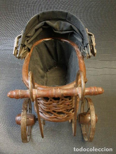 Casas de mu&ntilde;ecas: Antiguo coche de paseo para mu&ntilde;eca. - Foto 4