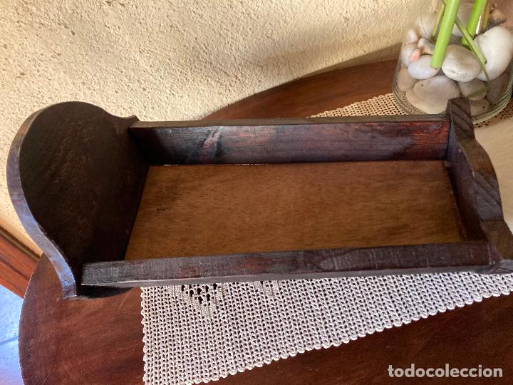 Casas de mu&ntilde;ecas: Cuna mecedora de madera para mu&ntilde;ecas - Foto 7