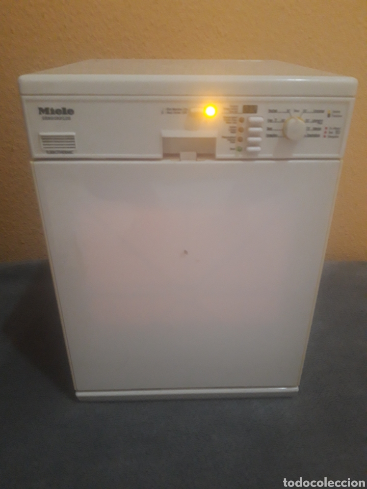 Casas de mu&ntilde;ecas: Mu&ntilde;ecas Lavavajillas MIELE - Foto 2