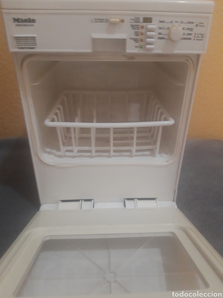 Casas de mu&ntilde;ecas: Mu&ntilde;ecas Lavavajillas MIELE - Foto 4