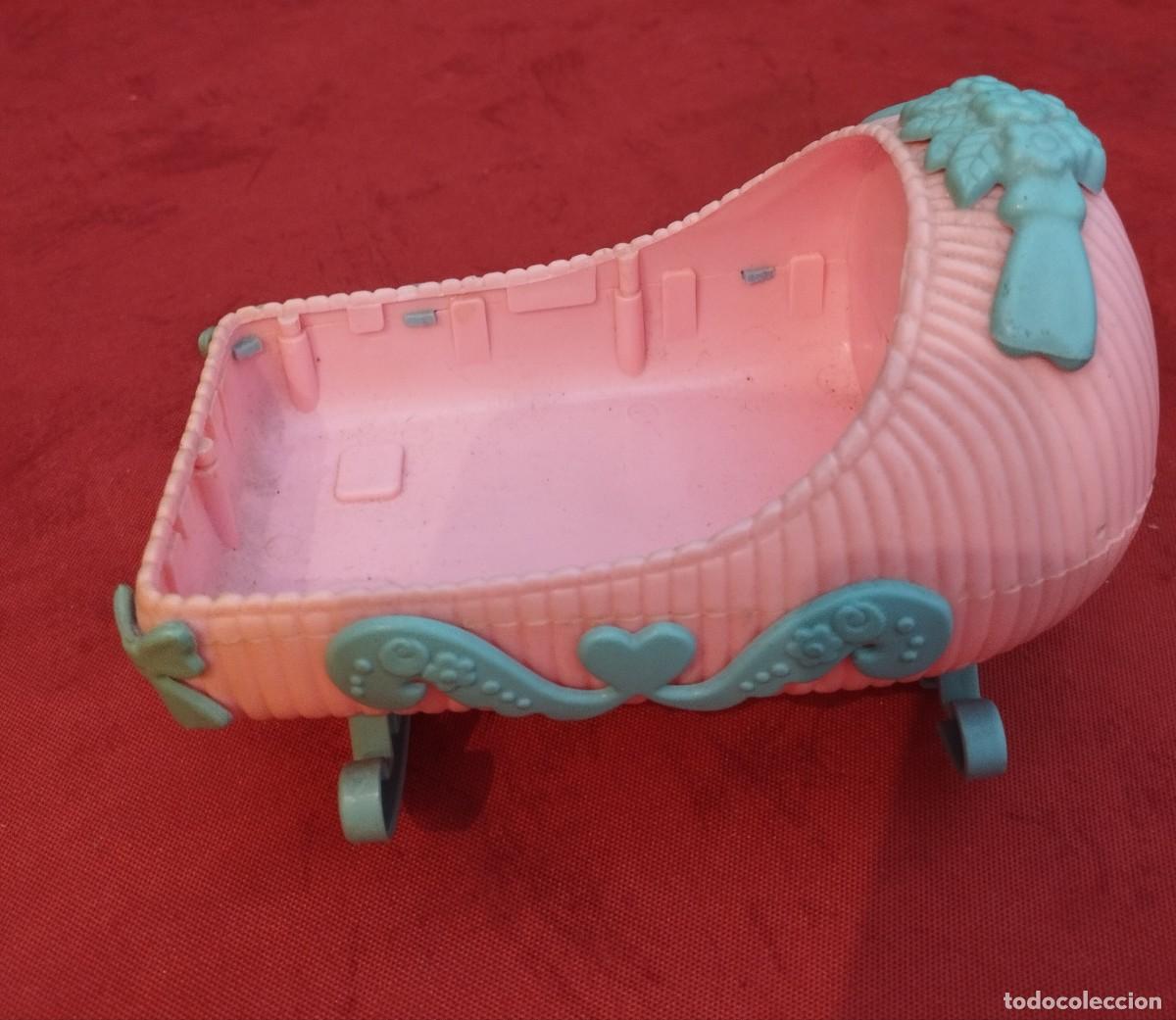 Casas de mu&ntilde;ecas: Peque&ntilde;a cuna de los a&ntilde;os 80. - Foto 1