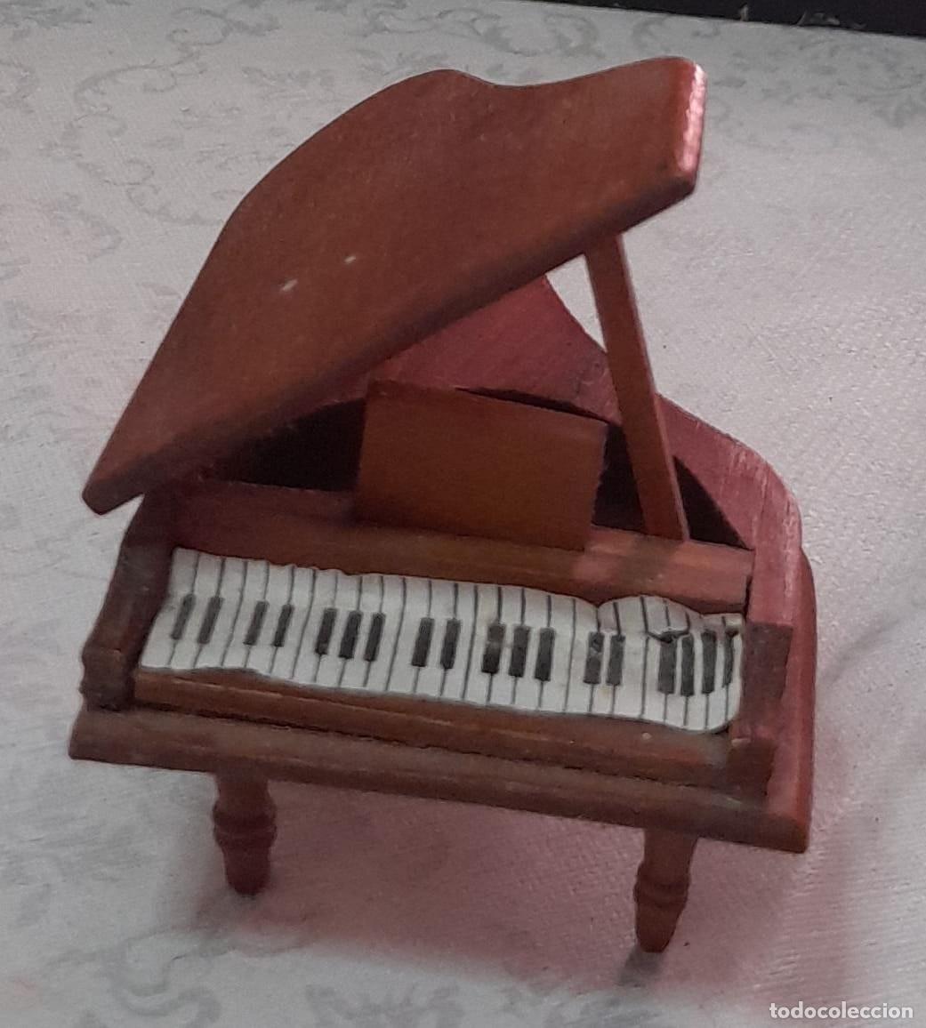 Casas de mu&ntilde;ecas: PIANO DE COLA DE MADERA PARA CASA DE MU&Ntilde;ECAS - Foto 1