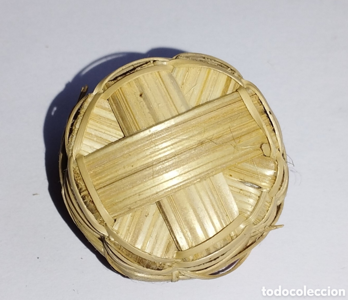 Casas de mu&ntilde;ecas: CESTO CON TOMATES - COMPLEMENTO DIORAMA - Foto 2