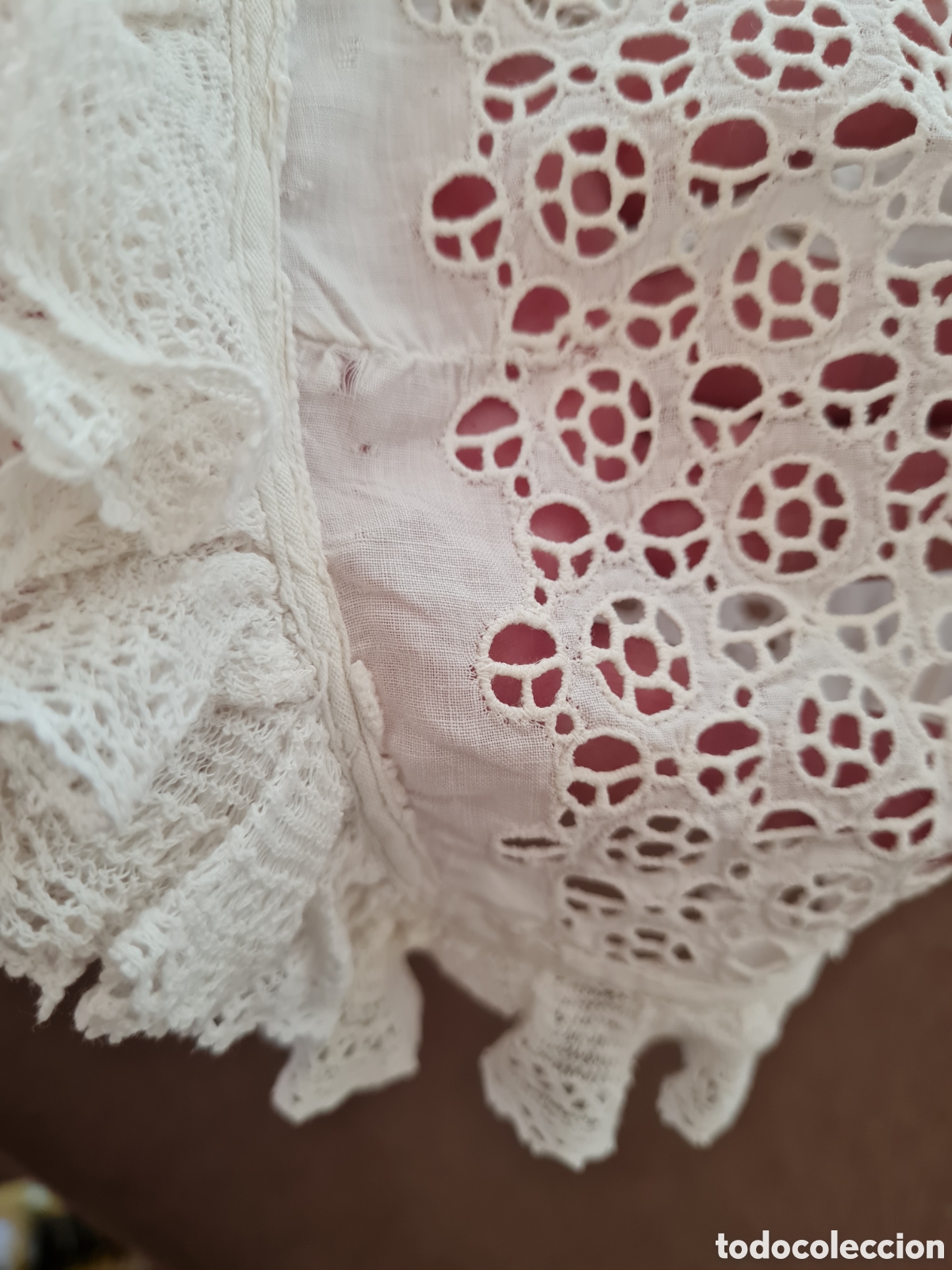 Casas de mu&ntilde;ecas: Antiguo gorro de bautizo o de mu&ntilde;ecas - Foto 3