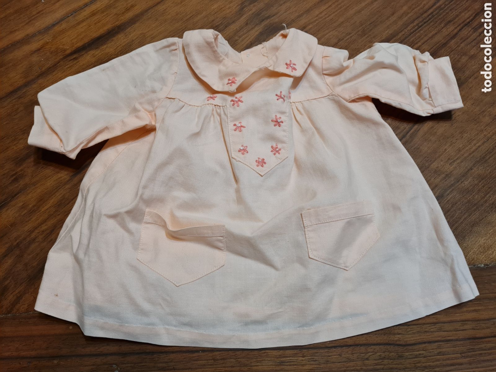 Casas de mu&ntilde;ecas: Vestido para mu&ntilde;ecas - Foto 1