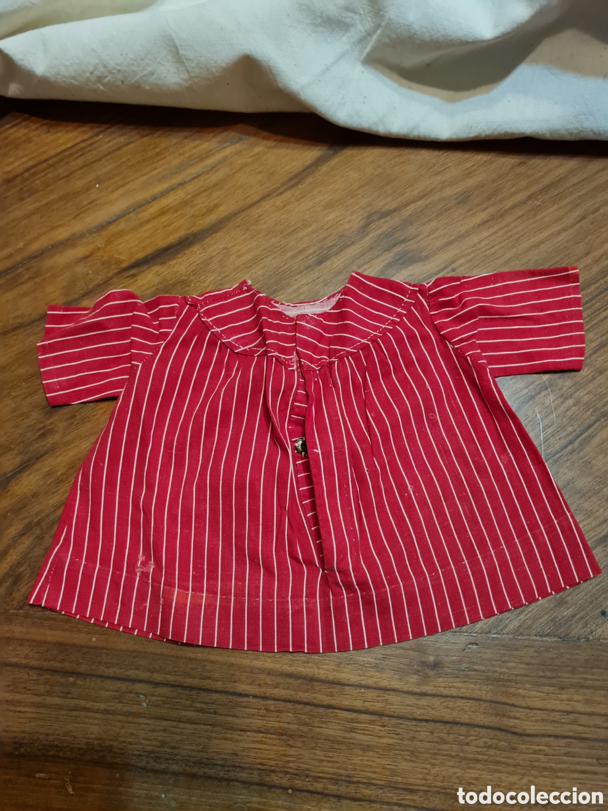 Casas de mu&ntilde;ecas: Vestido para mu&ntilde;eca rojo - Foto 2