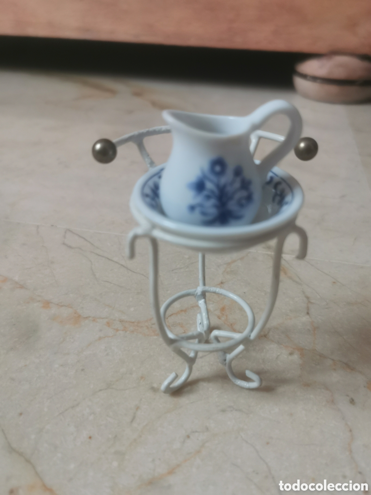 Casas de mu&ntilde;ecas: Lavabo antiguo para casa de mu&ntilde;ecas - Foto 1