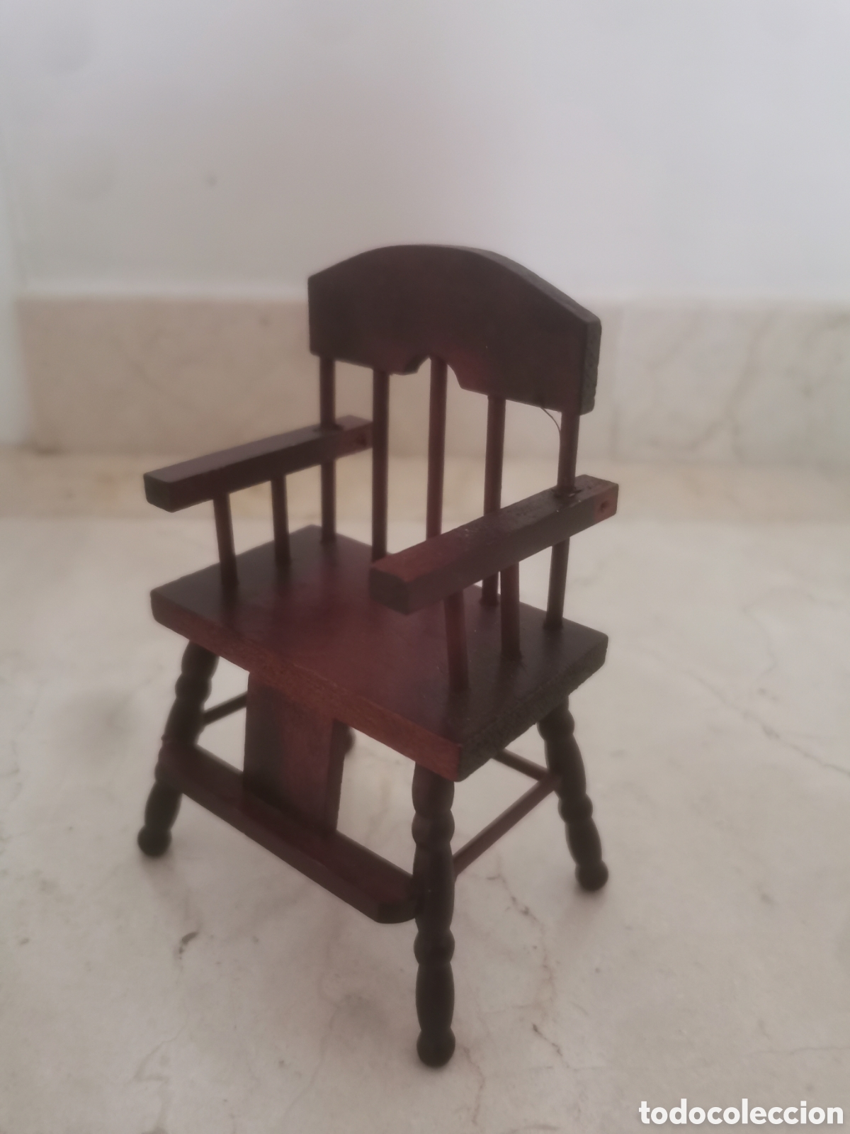 Casas de mu&ntilde;ecas: Trona de madera para casa de mu&ntilde;ecas - Foto 1