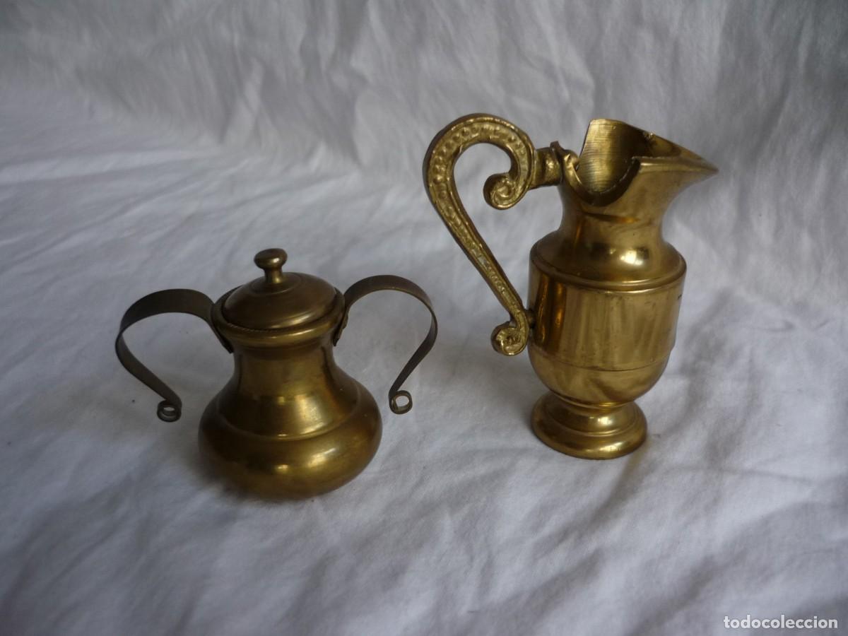 Casas de mu&ntilde;ecas: 2 jarrones de bronce en miniatura - Foto 5