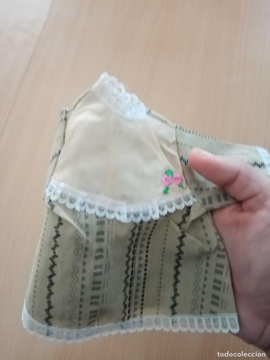 Casas de mu&ntilde;ecas: VESTIDO PARA MU&Ntilde;ECA CON CIERRE DE CLIP - Foto 1